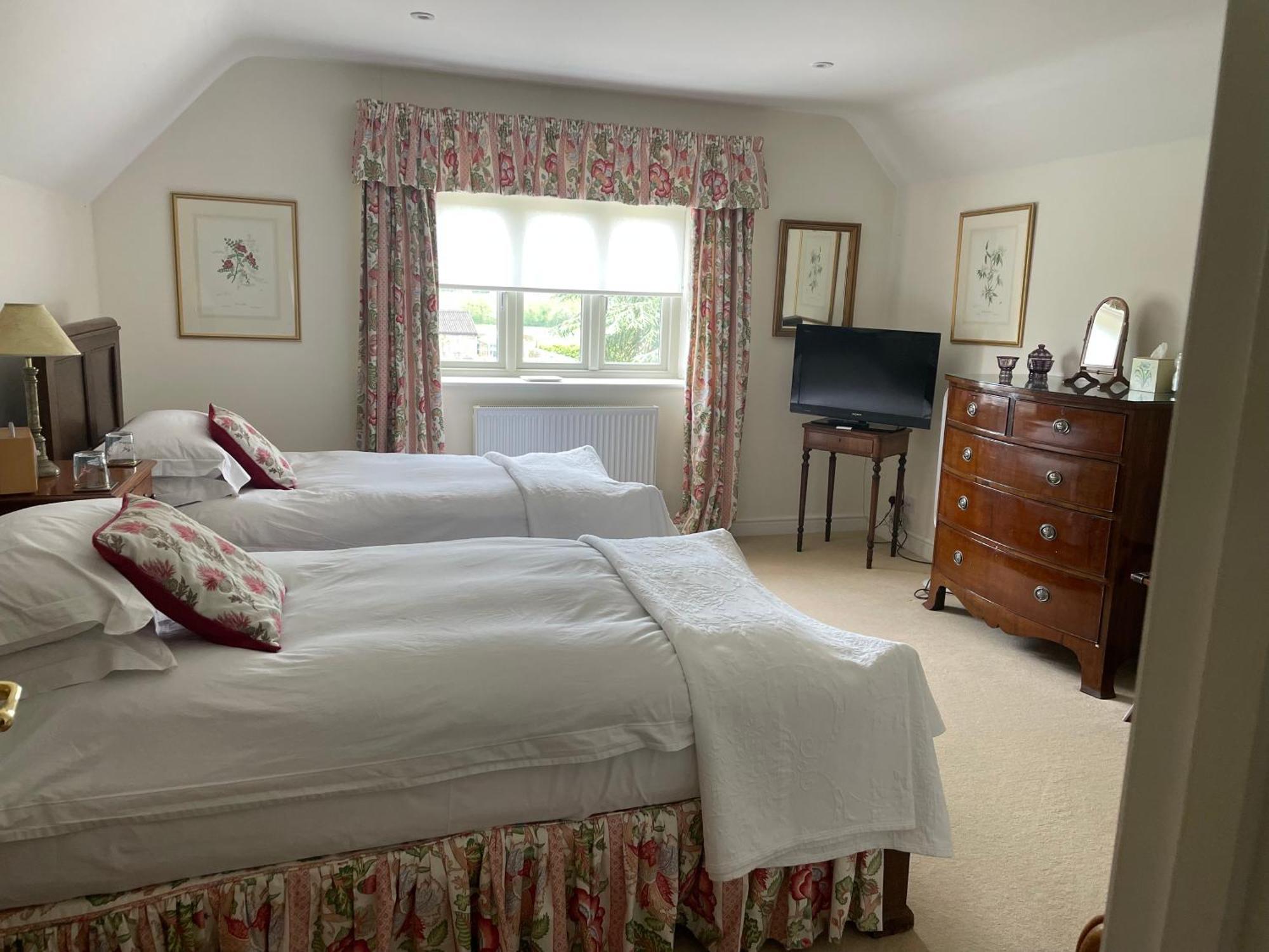 Field End House Strawberry Lane Meysey Hampton Bed & Breakfast Cirencester Exterior photo