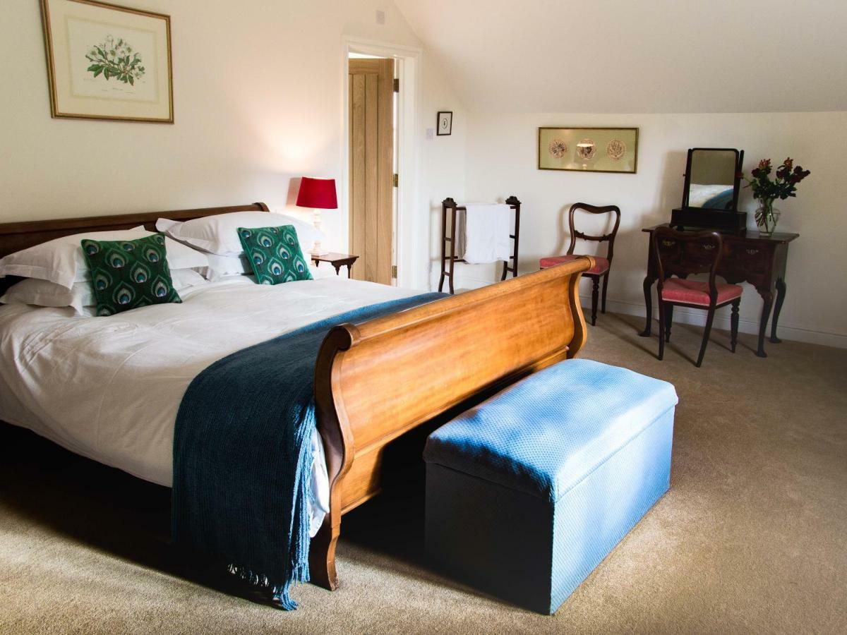 Field End House Strawberry Lane Meysey Hampton Bed & Breakfast Cirencester Exterior photo