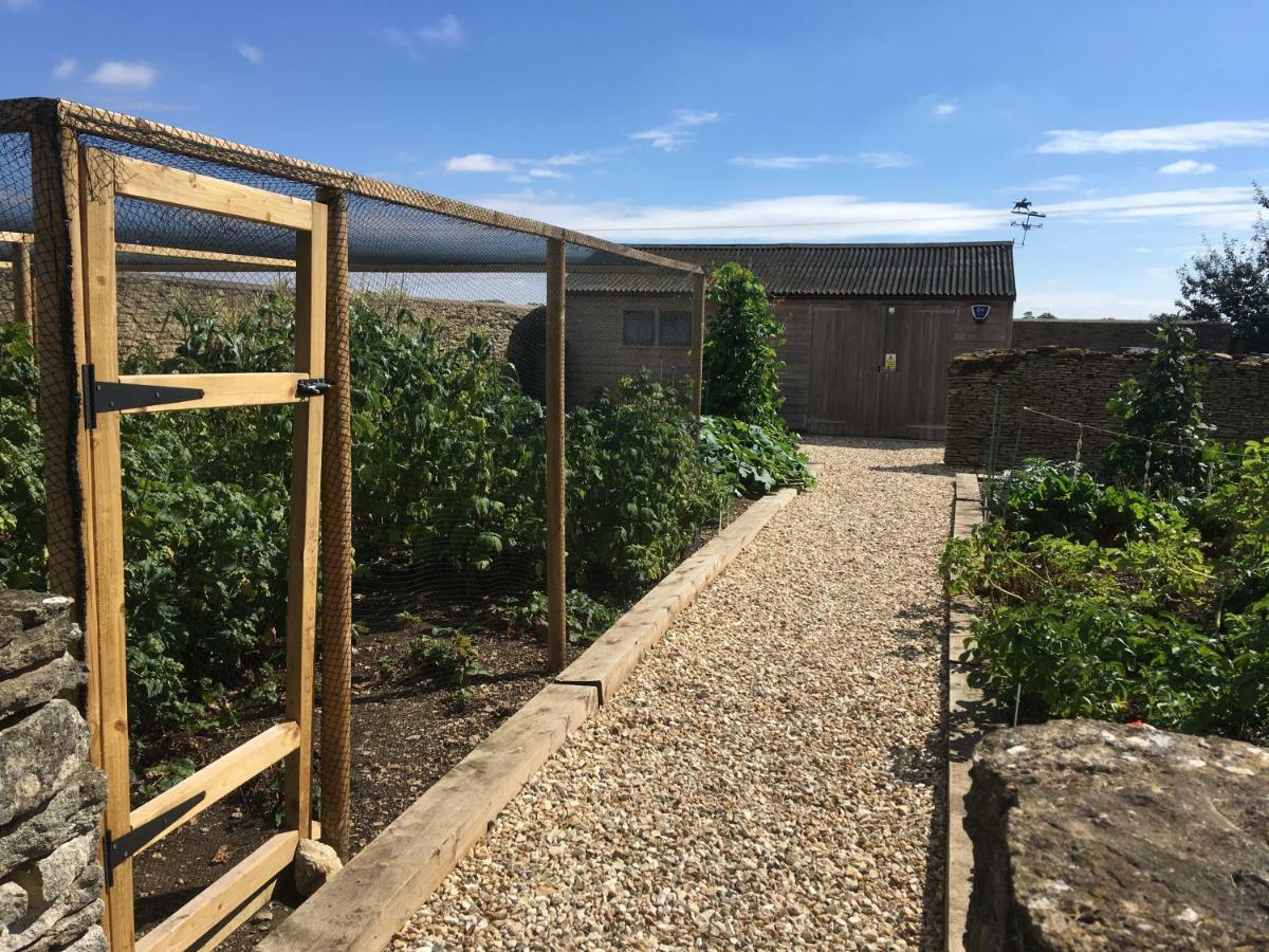Field End House Strawberry Lane Meysey Hampton Bed & Breakfast Cirencester Exterior photo